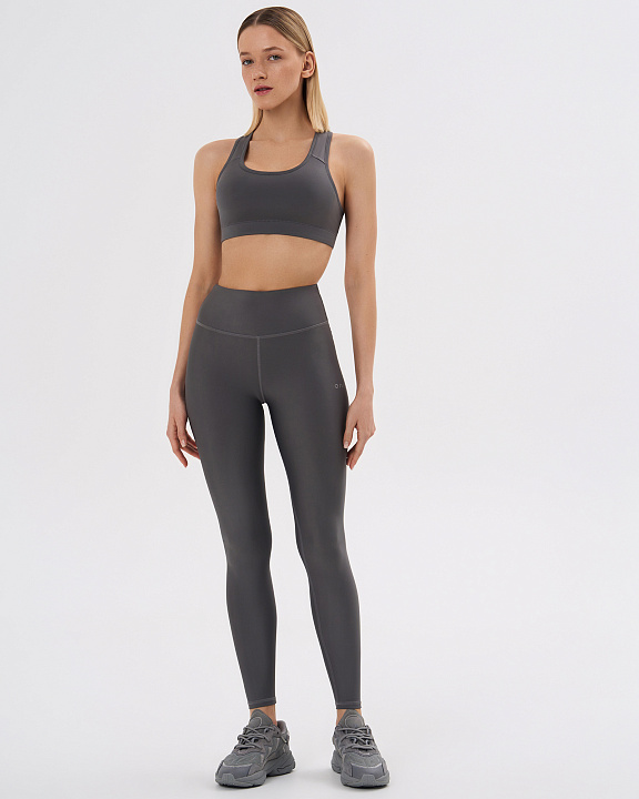 Топ спортивный средней поддержки "Triumph"