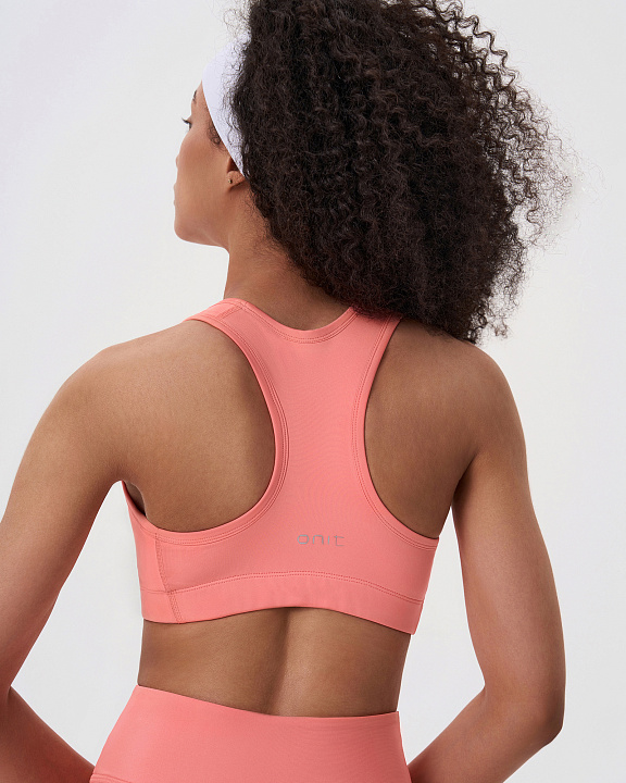 Топ спортивный средней поддержки "Triumph"