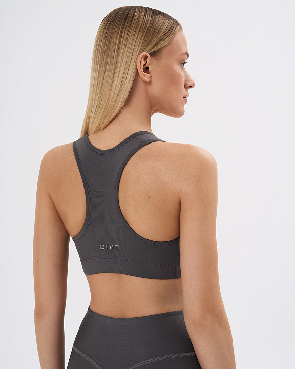 Топ спортивный средней поддержки "Triumph"