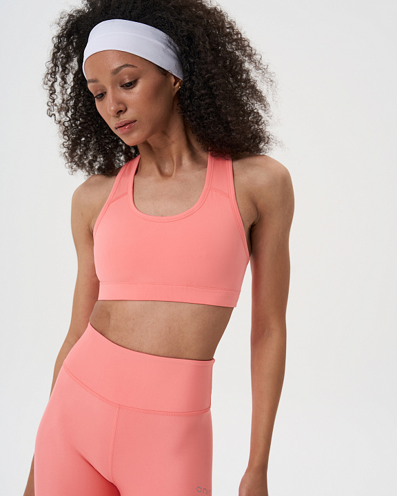 Топ спортивный средней поддержки "Triumph"